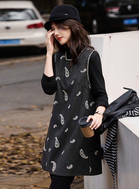 腰果花刺绣背心连衣裙套装2025年冬季新款女装两件套SXTZZ25087