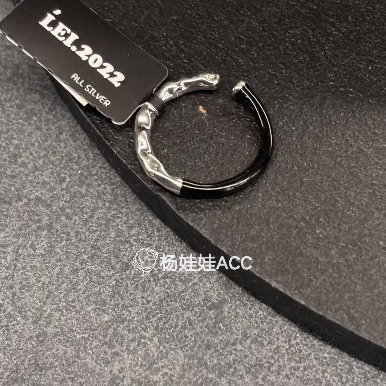 591712韩国东大门LEI通体纯银新款高级感时尚气质黑白戒指