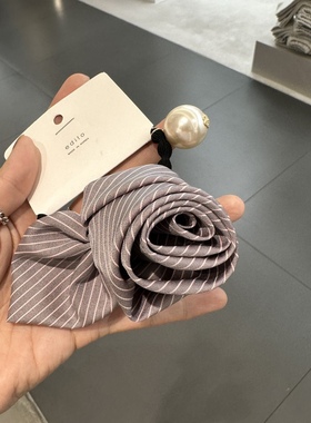 41257韩国东大门edito立体花朵珍珠吊坠高级感发绳