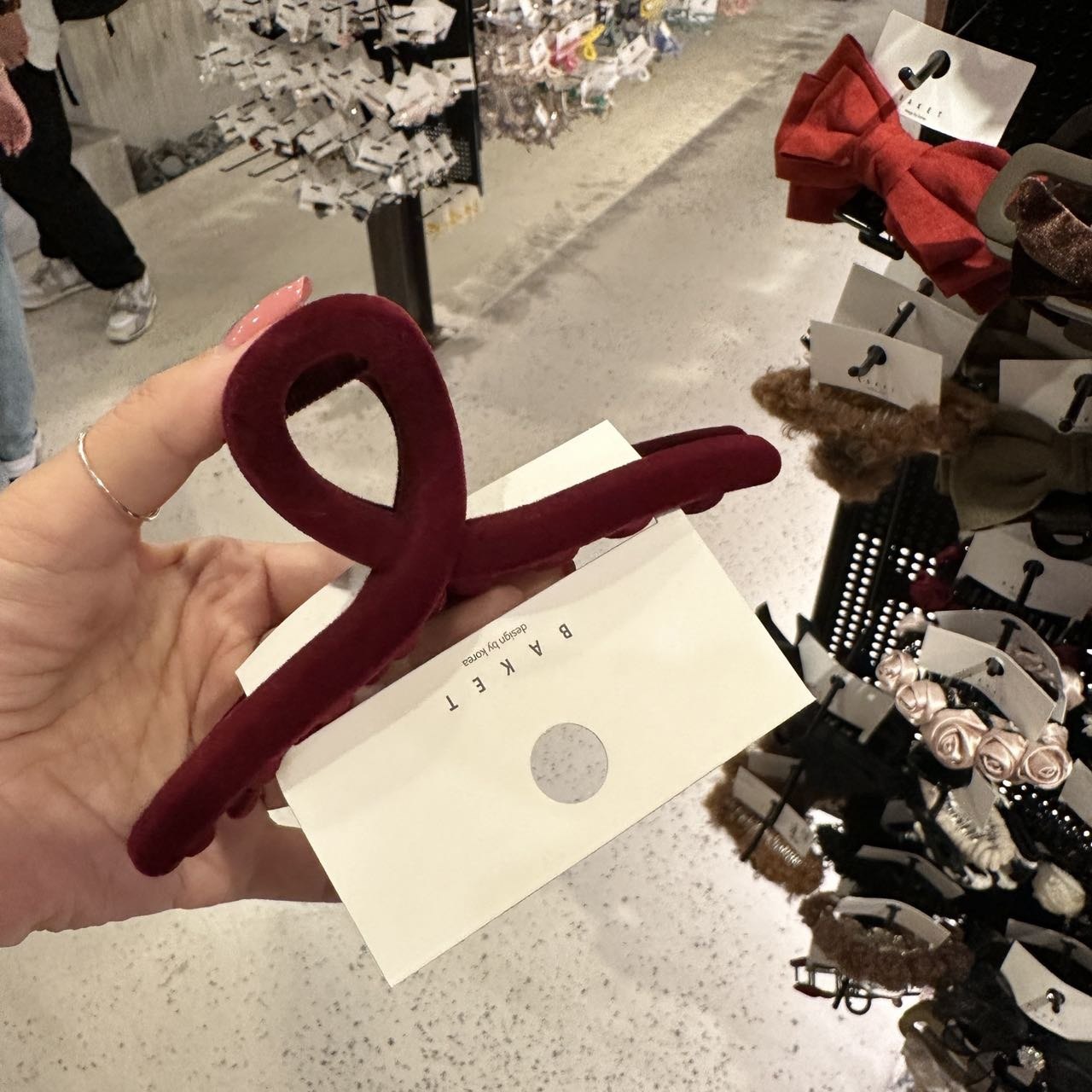 391105韩国东大门Baket植绒交叉经典款高级感百搭抓夹发夹秋冬款,饰品/流行首饰/时尚饰品新,发饰,淘宝优惠券,粉丝福利购,淘宝优惠卷