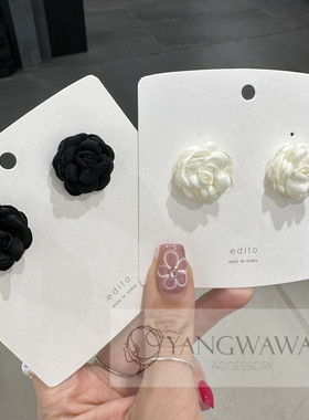 370612韩国东大门edito布艺小花山茶花夸张款高级感耳环