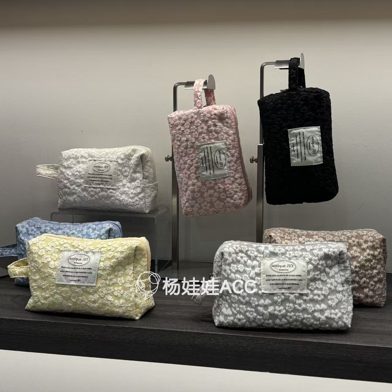 5120806韩国东大门antique新款高级感复古百搭优雅蕾丝花纹手拿包