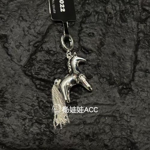 5121633韩国东大门Trois de LEI通体纯银新款优雅马造型流苏吊坠