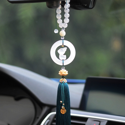 一鹿平安天然玉石汽车挂件