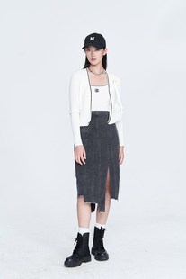 曼娅奴2023年春装新品牛仔不规则时尚女士半身裙MN12EJ026