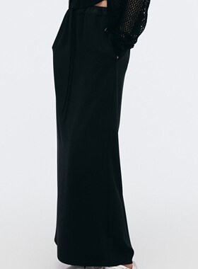 Migaino曼娅奴女装2025新款法式优雅气质黑色中长款半裙MP12EB040