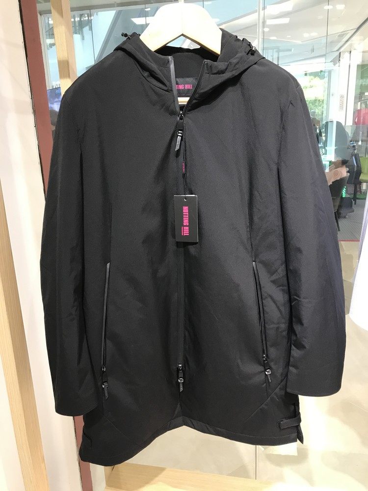 依文诺丁山男士商务高档修身纯锦纶面料连帽黑色棉服吊牌价3680元