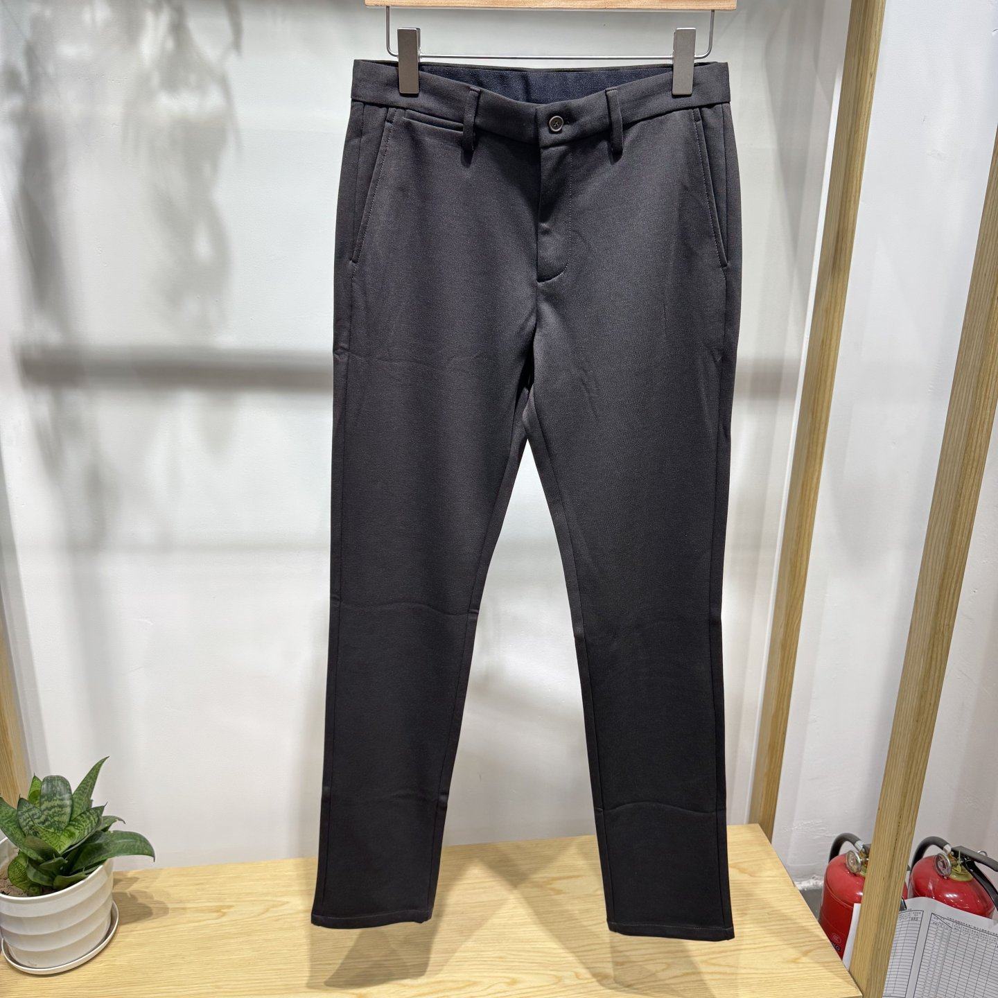 依文正品折扣男士商务上班潮流春秋冬厚款咖啡色休闲裤吊牌1380元,男装,休闲裤,淘宝优惠券,粉丝福利购,淘宝优惠卷