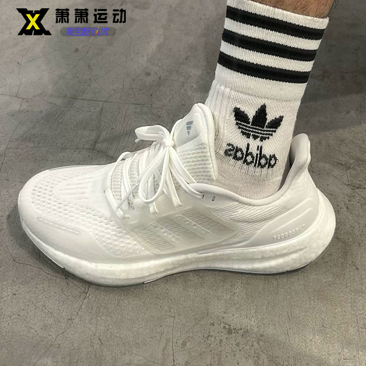 Adidas阿迪达斯男女缓震跑步