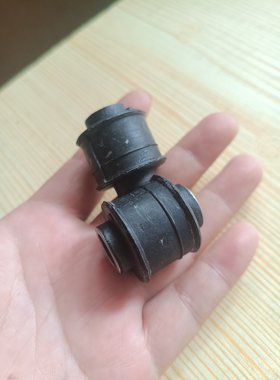 适用江铃宝典宝威陆风X6庆铃皮卡配件减震器胶套前后避震机铁胶套