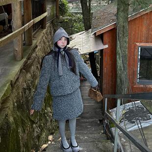 过年战衣富家千金复古翻领羽绒上衣 冬天 半身裙女 Eve