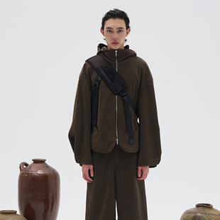 膨体袖 7440 AW24 树纹肌理连帽夹克