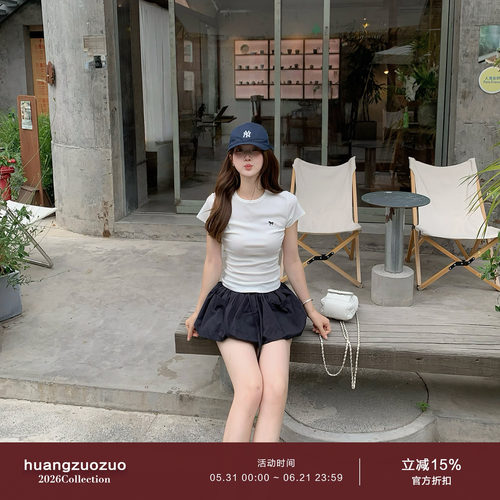 Huangzuozuo佐佐家小个子圆领正肩修身小马图案T恤夏季女短袖上衣