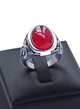 绿松石男士钛钢戒指蛋面雕花