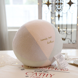 新品柔滑软绵绵彩球抱枕坐垫 羽毛纱柔滑靠垫