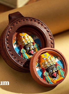 黄财绿度母手绘上色立体唐卡擦擦嘎乌盒吊坠圆形皮壳擦擦吊坠