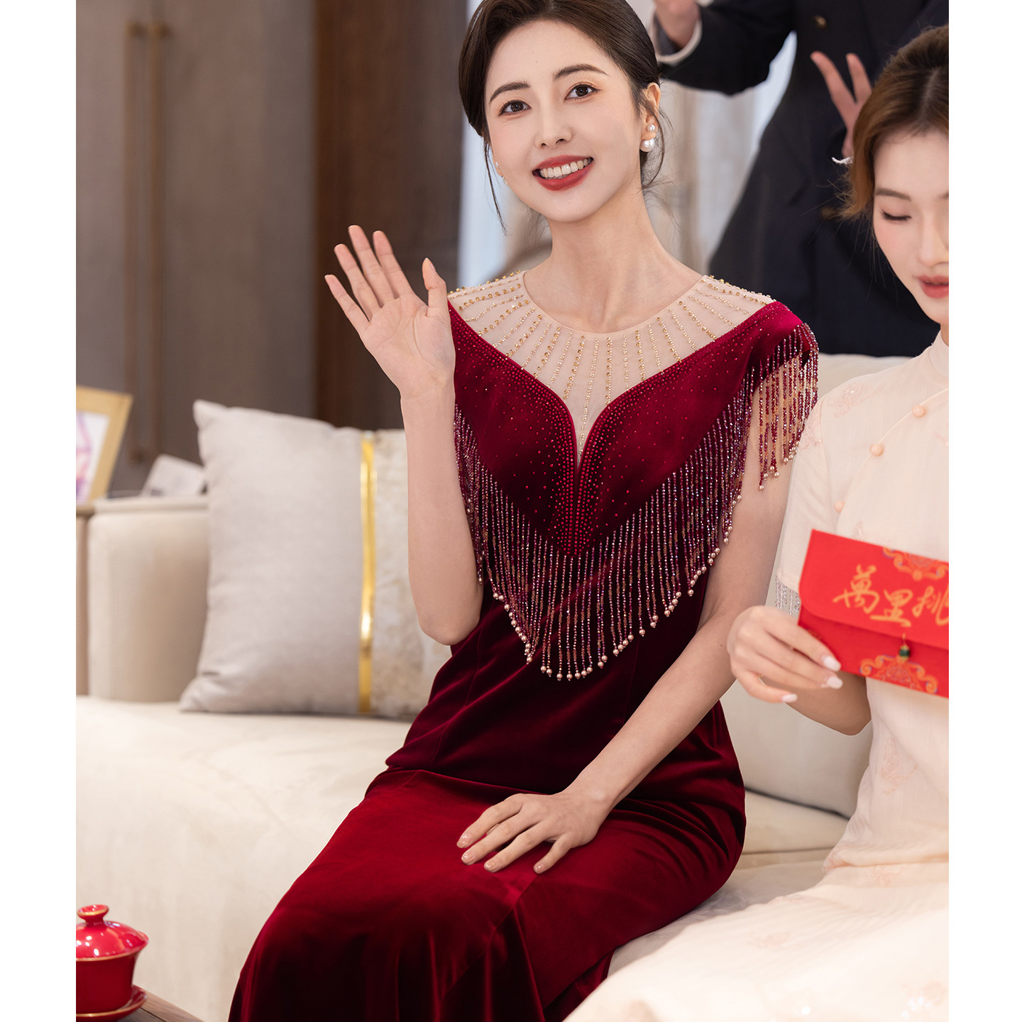 弹性丝绒妈妈装婚宴长款旗袍裙图片