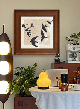 美式复古卧室装饰画飞燕法式中古客厅沙发挂画玄关餐厅壁画高级感