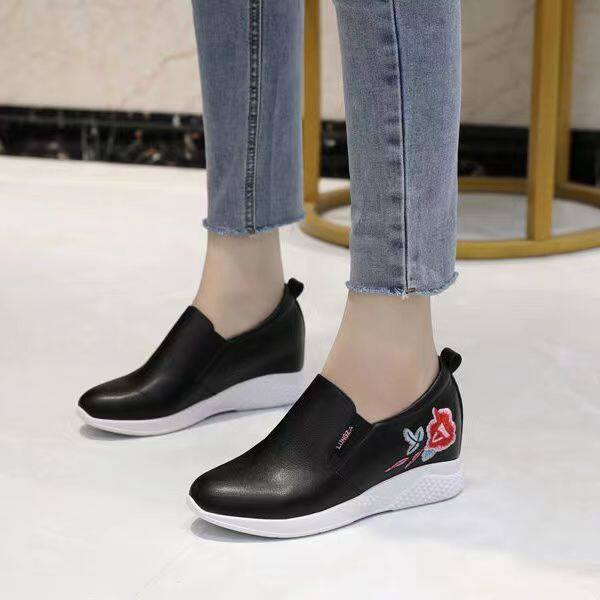 平底单鞋女2025新款春季韩版内增高休闲鞋坡跟绣花小白鞋厚底女鞋