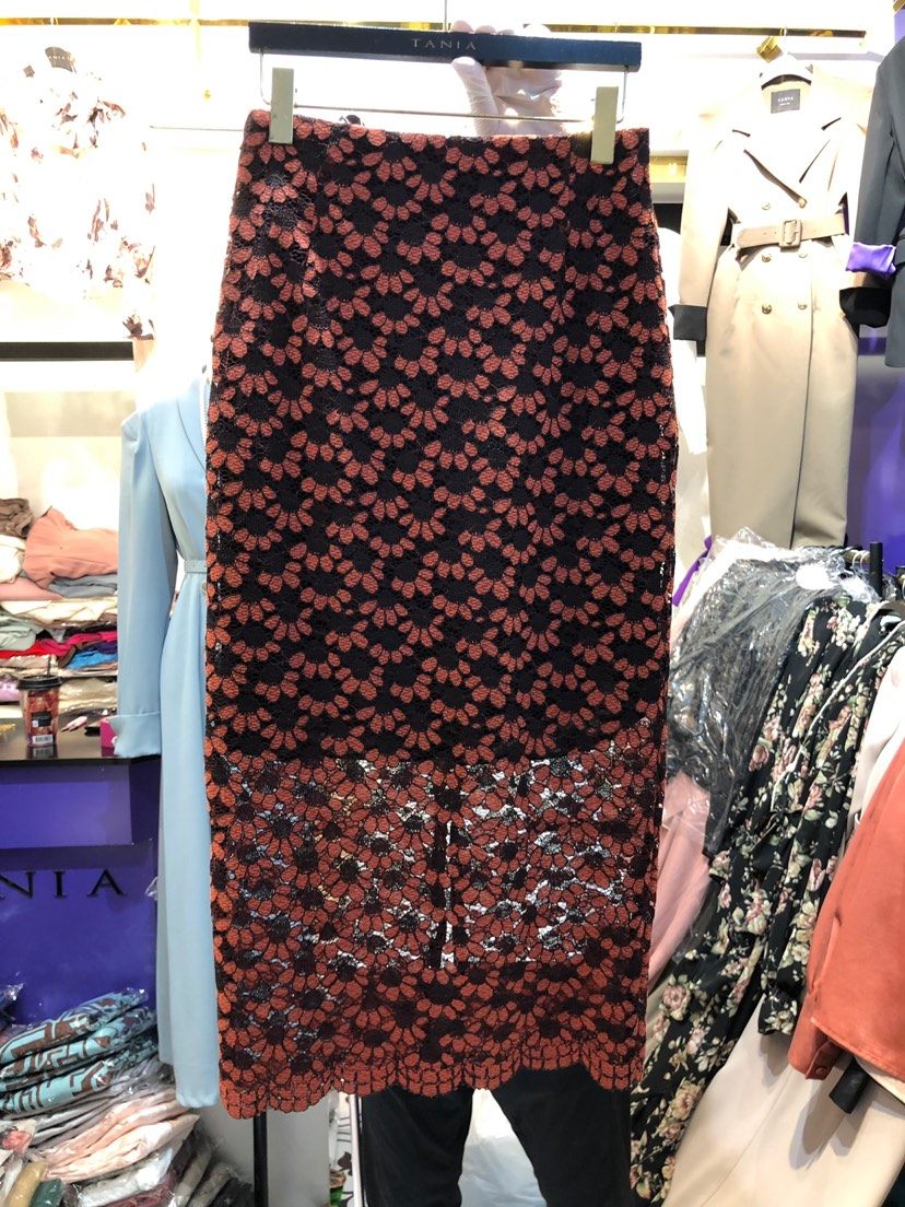 klks Dongguk door 2019 New winter TANIA-S Lace flower Hollow Paige Self cultivation Body longuettein the Women's clothing/Boutique , Skirts  category - from Buy2taobao.com to provide professional Taobao agent buy service