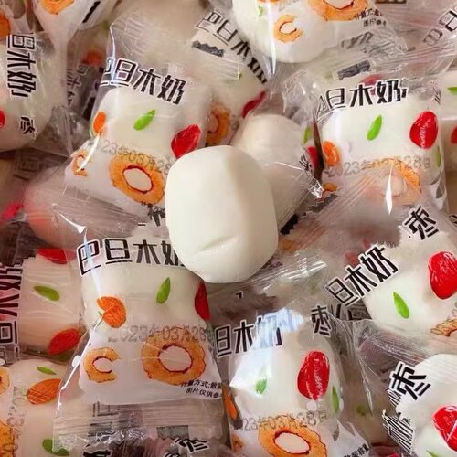 新疆发货特产无核奶酪枣夹杏仁夹心奶枣加巴旦木网红枣泡芙奶油
