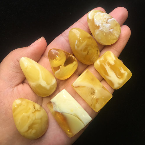 白花蜡水滴纯天然瓷白蜜妖纹小蜜蜡随形方牌无事牌意境花白琥珀坠