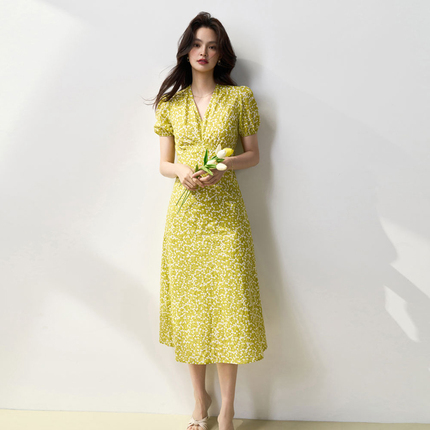 法式纯棉碎花连衣裙女设计感2024新款夏季轻奢高级感小个子高端裙