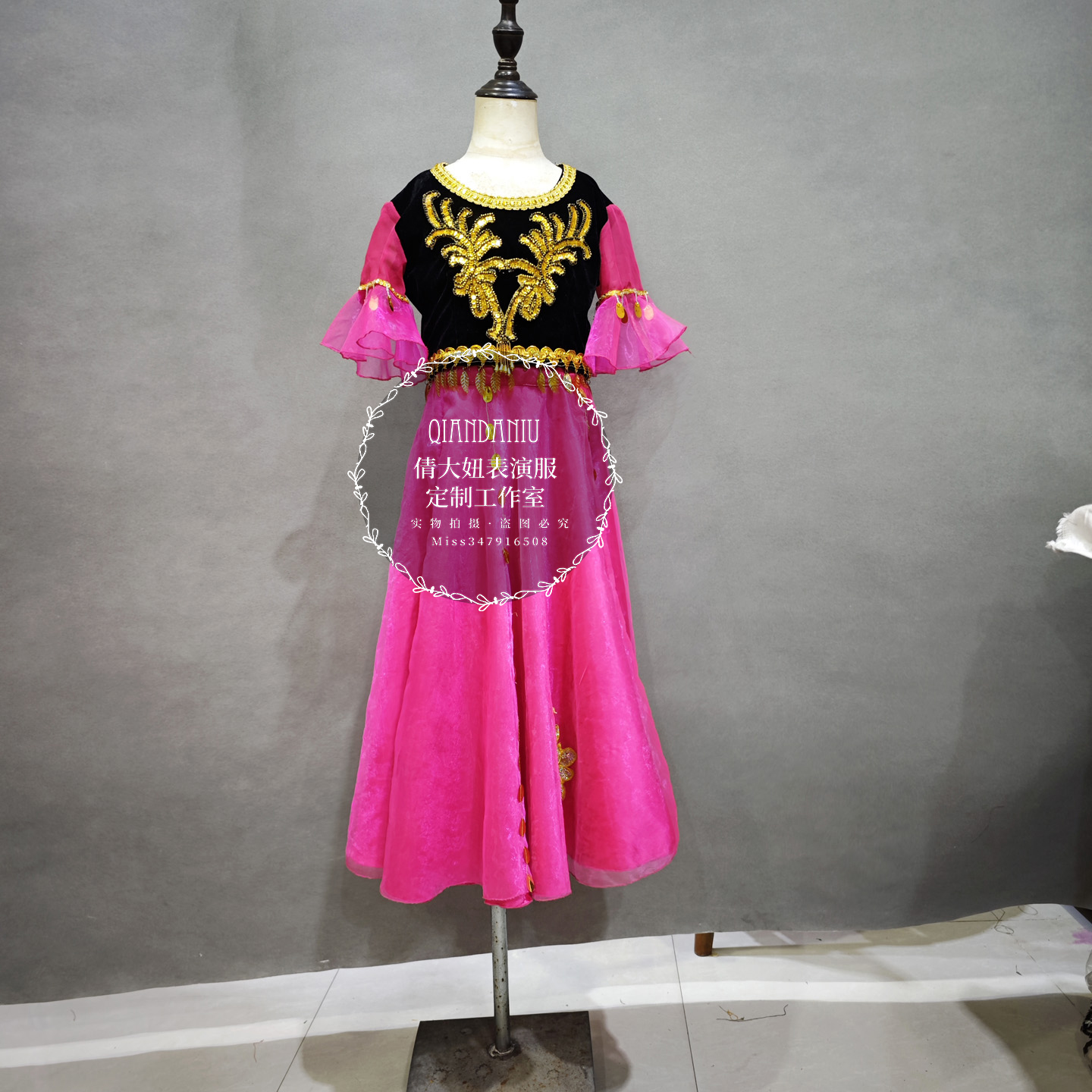 出租定制维族新疆西域风情舞蹈服