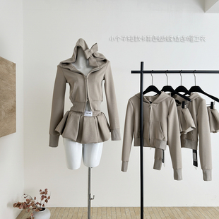 韩好甜WARDEN EDGE 卡其色蝴蝶结连帽卫衣女春小个子短款开衫外套
