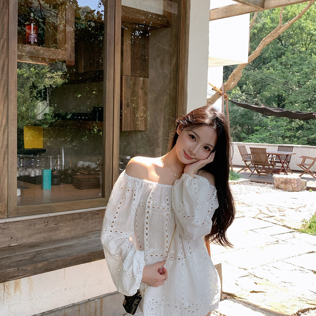 Y.JIA 伊嘉-早春波西米亚风露肩松紧一字肩上衣长袖小衫Y26-8535