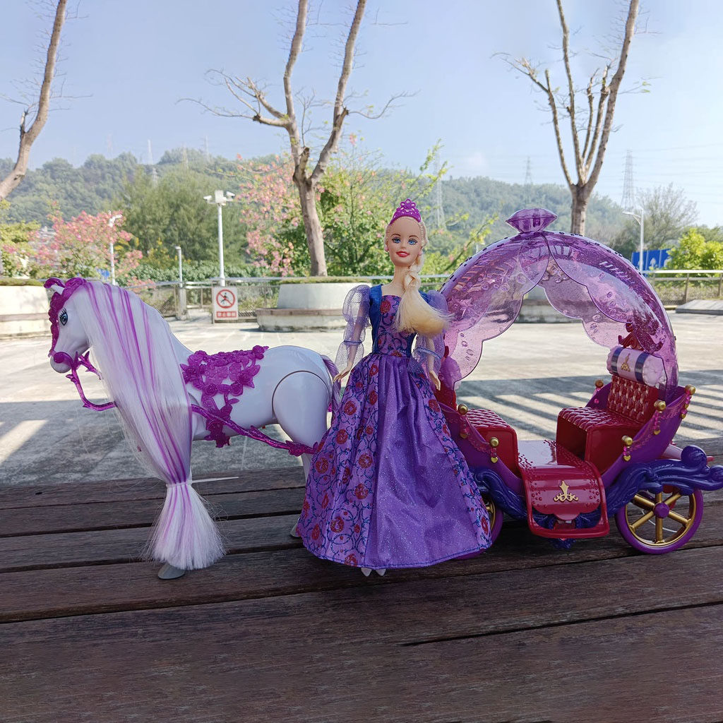 电动声光仙踪公主马车玩具梦幻卡通万向旋转敞篷马车关节可动