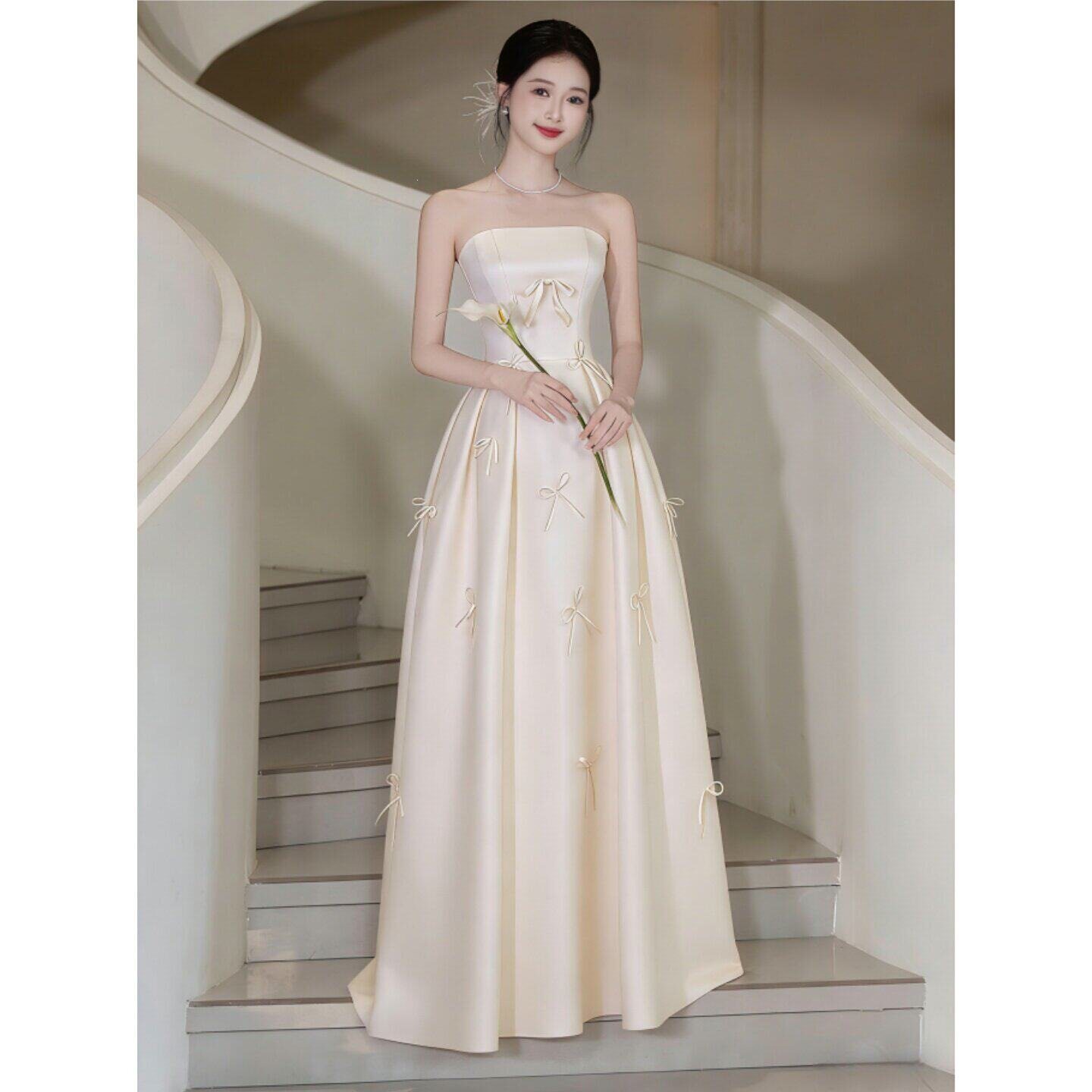 抹胸晚礼服2026新款简约高级感新娘订婚结婚敬酒服出门迎宾轻婚纱图片