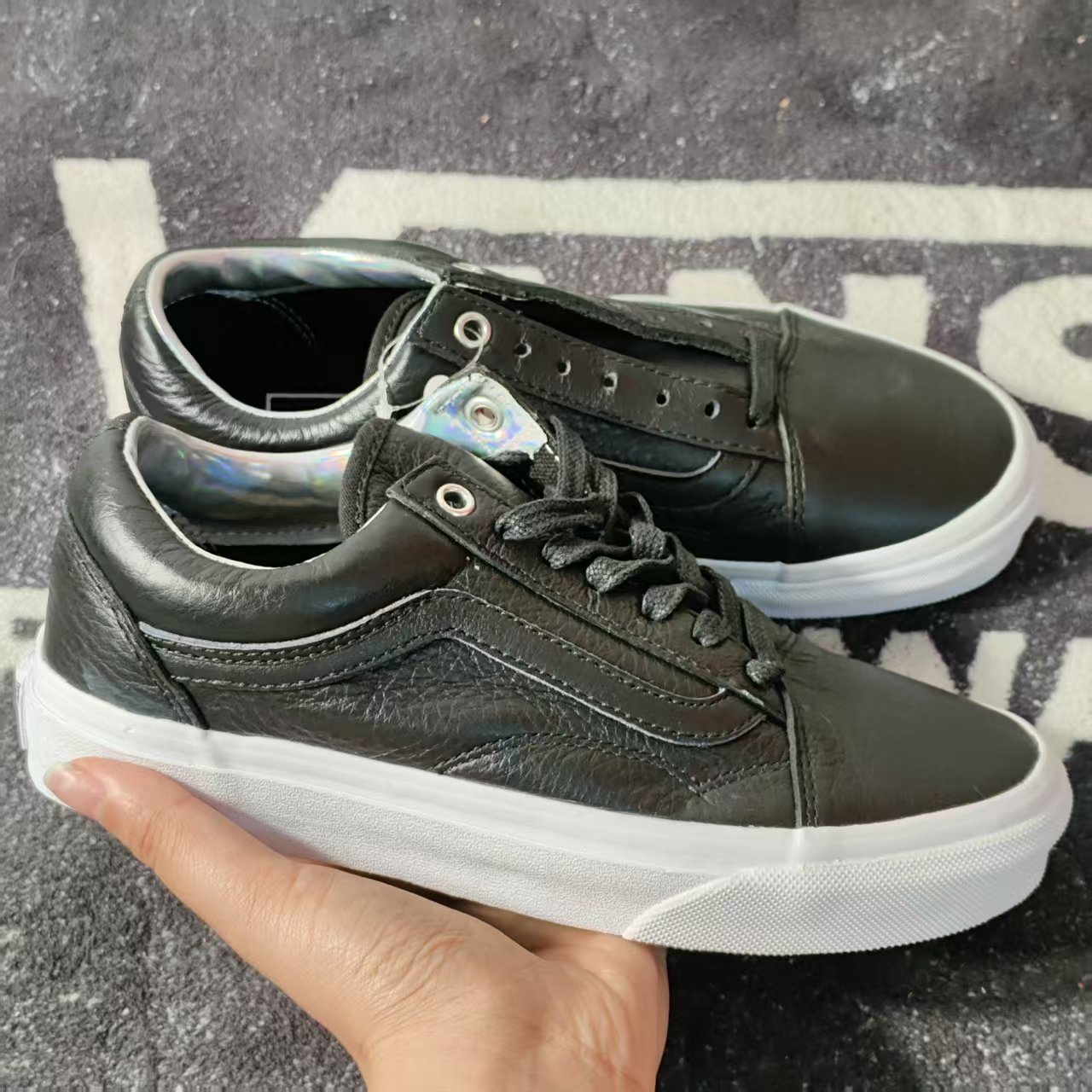 Vans Old Skool黑色荔枝纹皮低帮男女百搭休闲板鞋VN0A31Z9LYI