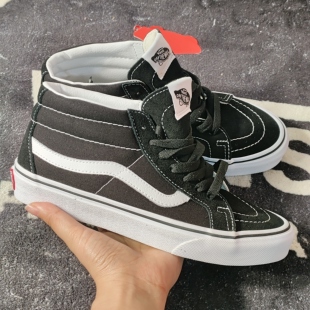 Vans Sk8-Hi经典黑白高帮帆布鞋男女复古百搭滑板鞋VN0A391F6BT