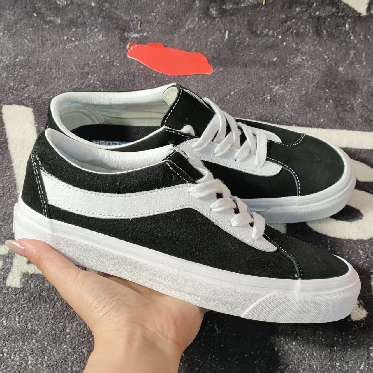 Vans Old Skool黑白麂皮经典侧边条纹低帮情侣滑板鞋VN0A3WLPOS7