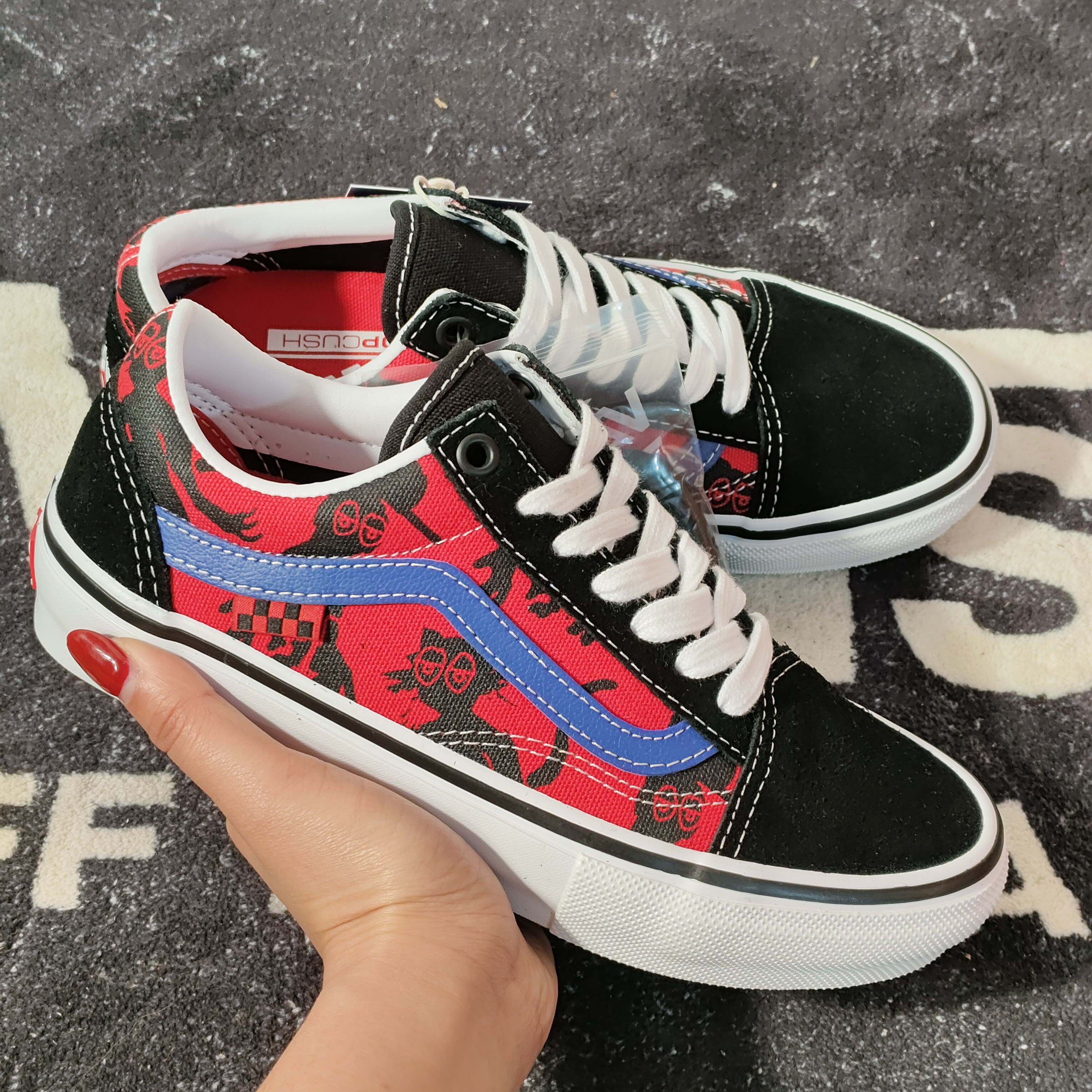 Vans Old Skool VN0A5FCBAPC红黑涂鸦男女同款休闲滑板鞋