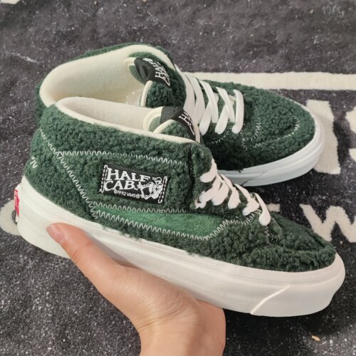 Vans x Sandy Liang Half Cab 33 DX 绿羊羔绒 VN0A5KX6YRB