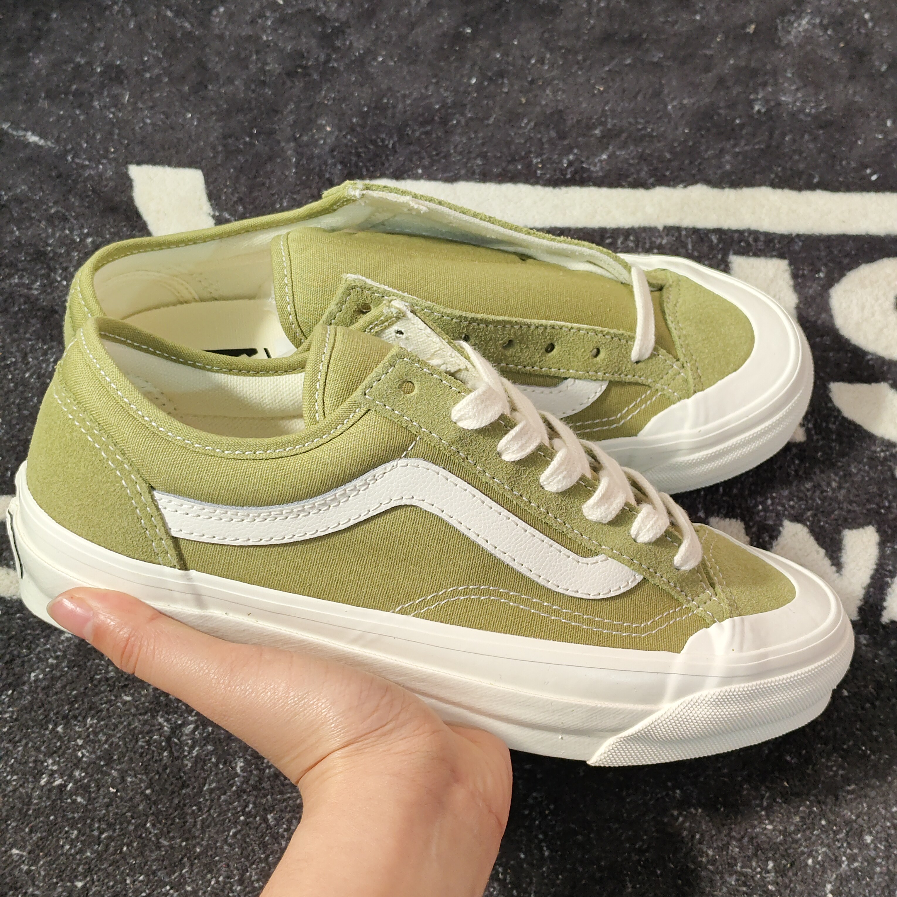 Vans Old Skool 136抹茶绿低帮休闲板鞋 VN000SHMCLM