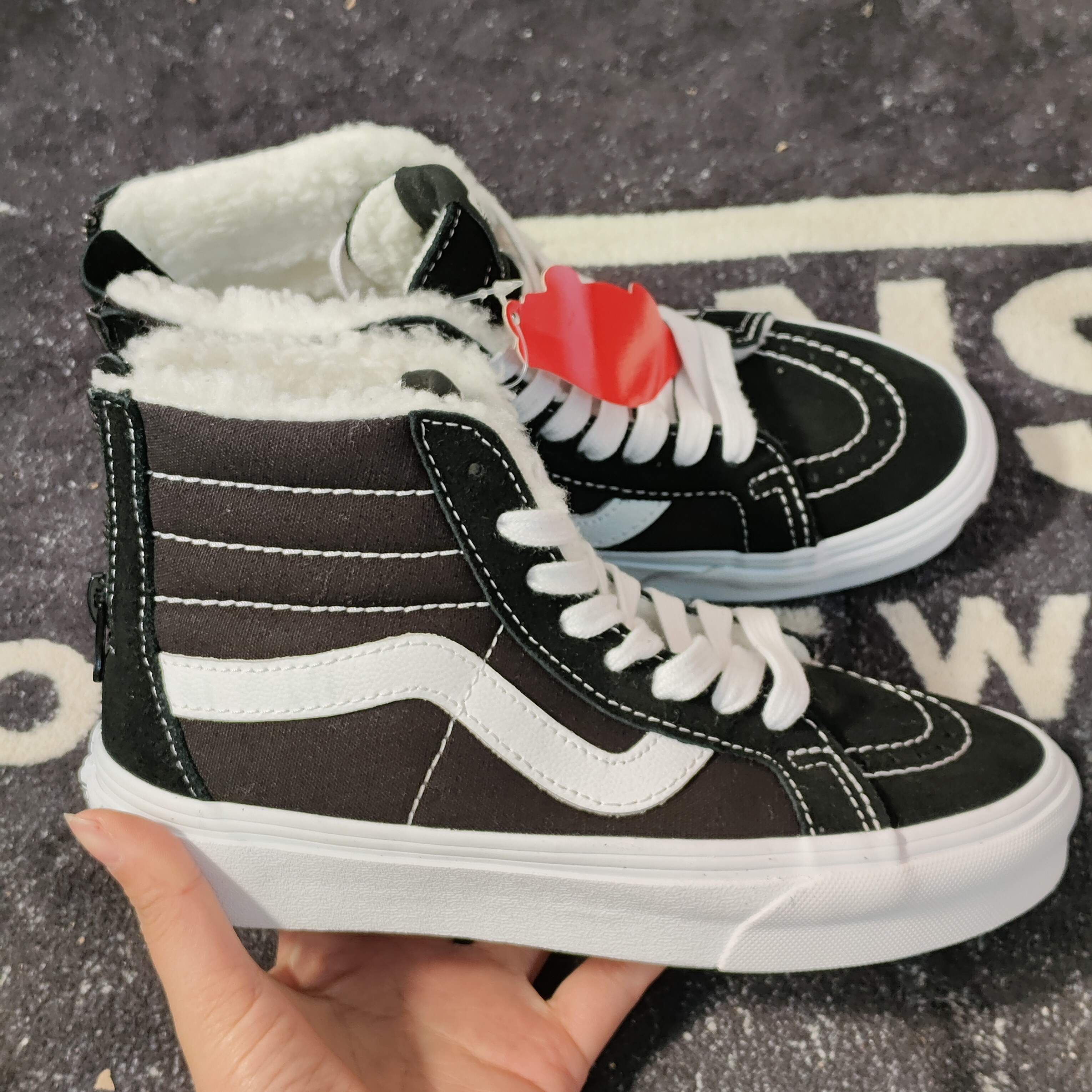 Vans SK8-HI 黑白色加绒拉链高帮保暖男女休闲板鞋VN0A5KRCBPR