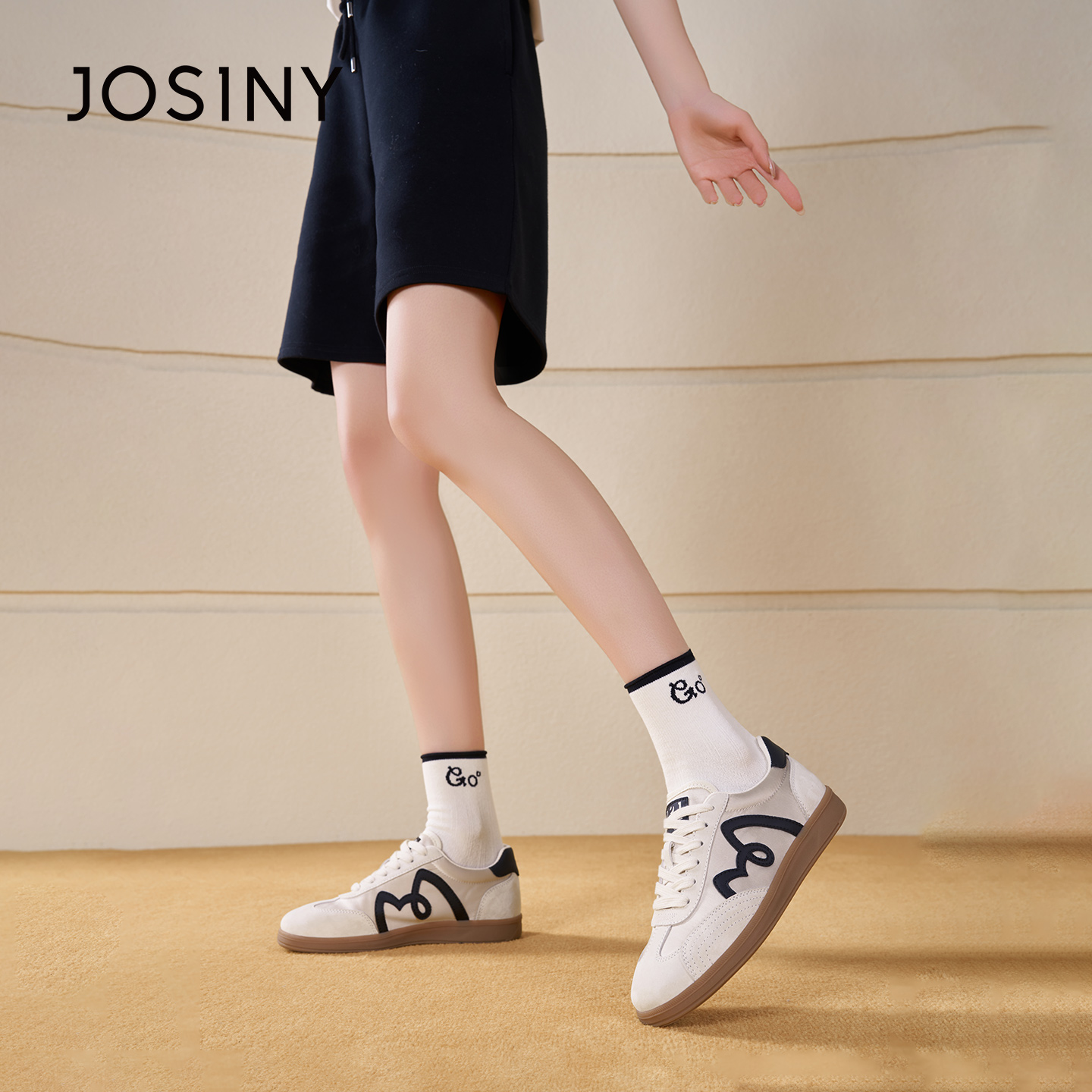 卓诗尼德训鞋软底舒适学院风鞋子