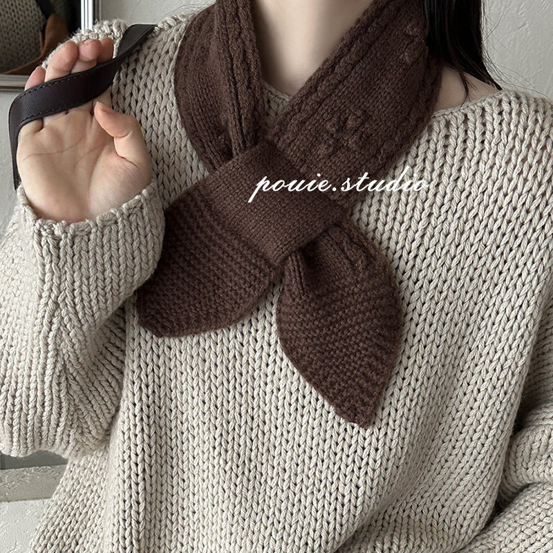 日系软糯提花针织毛线短款围巾女秋冬气质百搭保暖护颈防寒小围脖