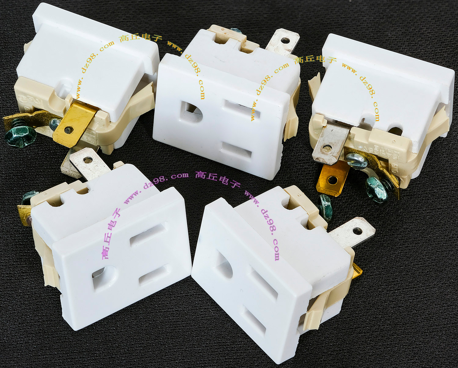 COOPER 15A 125V 全新 美标插座 电源插座 白色 墨西哥产