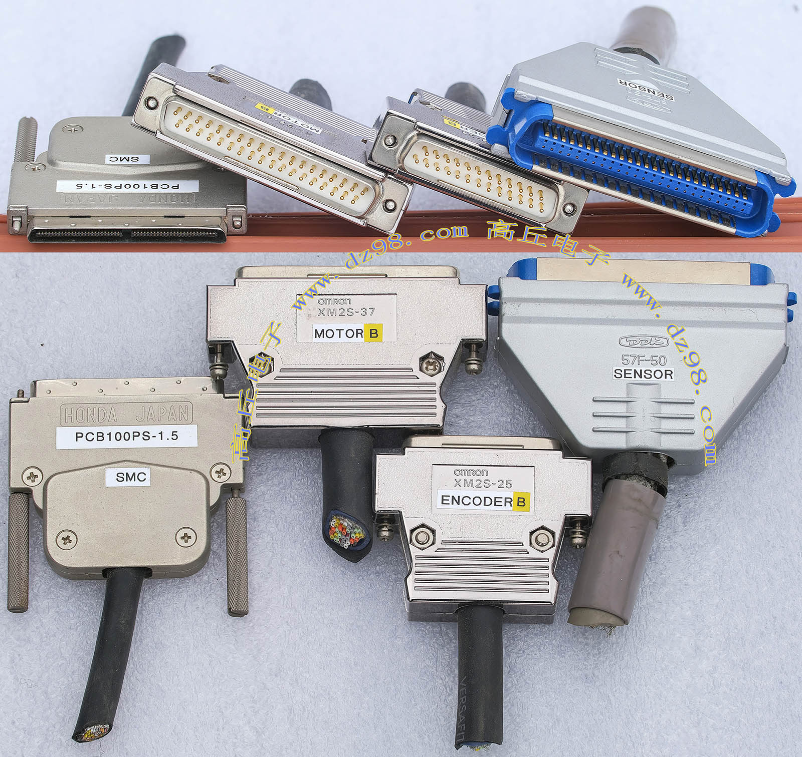 HONDA PCB100PS-1.5，100P镀金接插件，重量约60克。单价33元。 OMRON XM2S-37，37P镀金接插件，重量约40克。单价33元。 OMRON XM2S-25，25P镀金接插件，重量约30克。单价22元。 DDK 57F-50，50P镀金接插件，重量约60克。单价27元。
