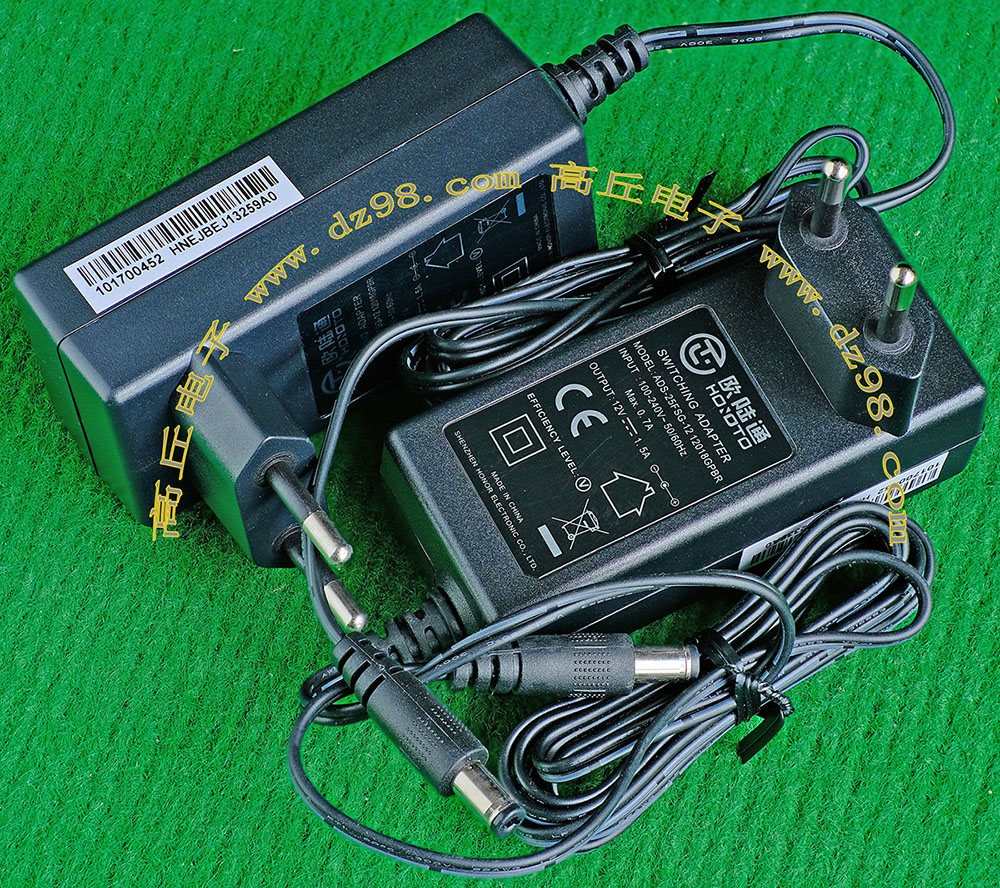 全新网络设备的附件，输入AC100V-240V，输出DC12V，1.5A，输出DC插头外直径5.5mm，内通电芯直径约2mm，输出线长度1.48米，重量约128克。