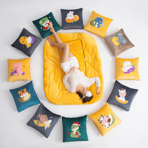 【十二生肖】特厚双面牛奶绒抱枕被子两用午睡枕头二合一汽车靠垫