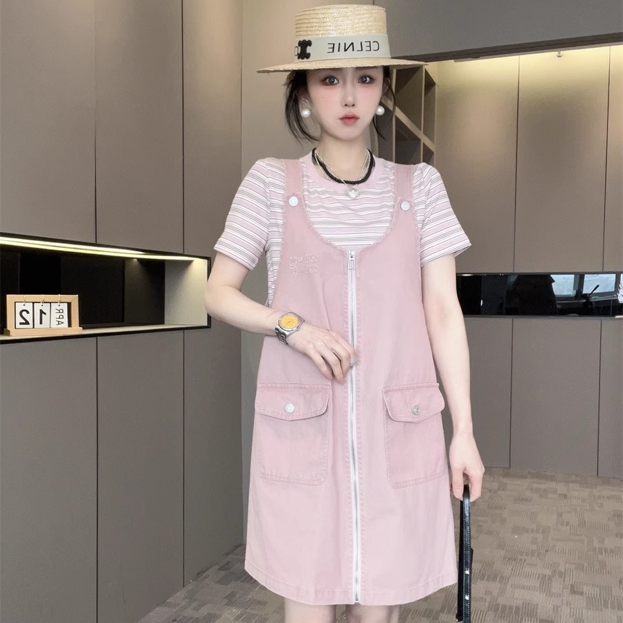 上衣裙子套装女2025新款夏季圆领短袖T恤+拉链背带裙短裙两件套