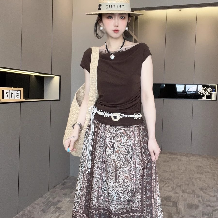 上衣裙子套装女2025新款夏季一字领T恤+印花裙半身裙长裙两件套潮