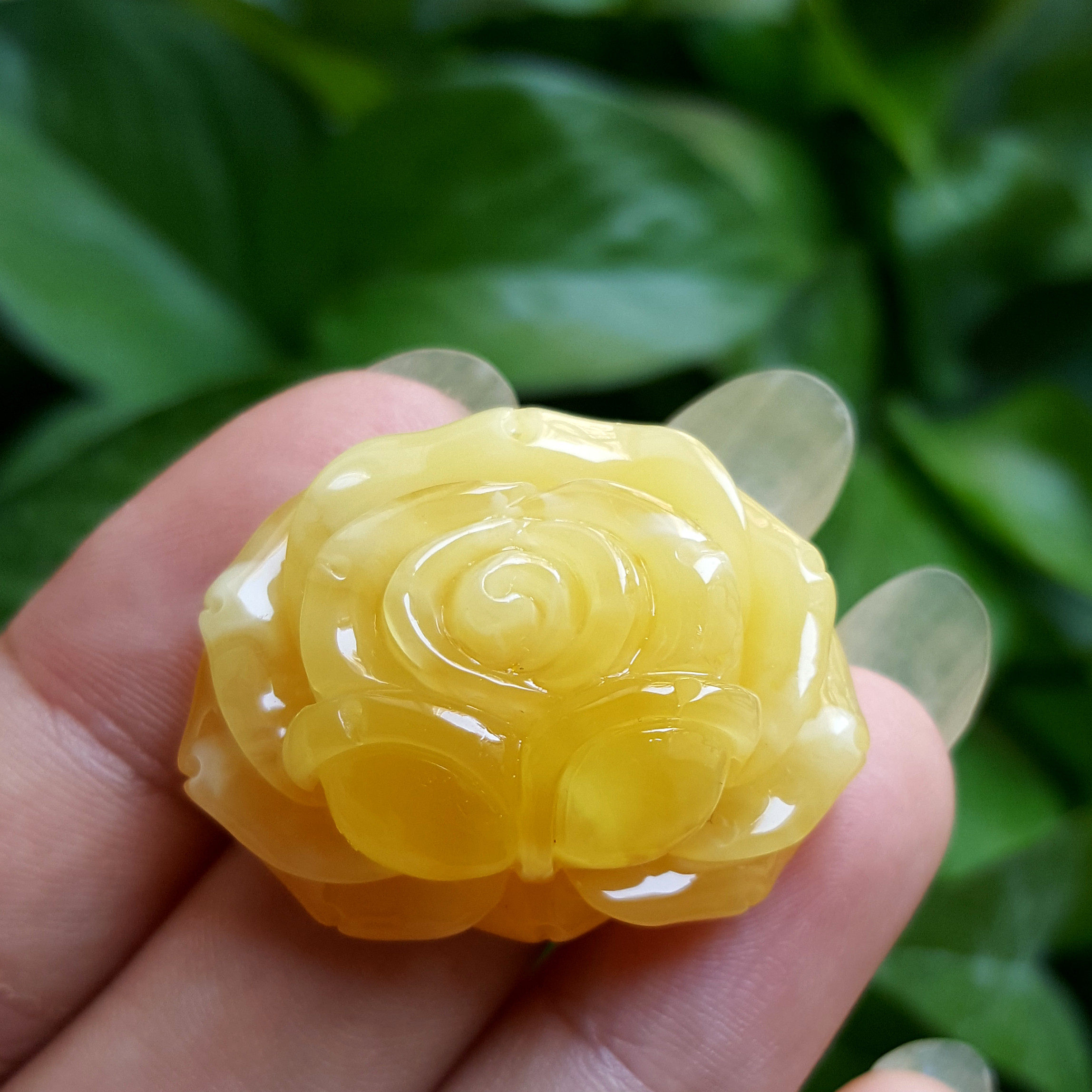 偏爱琥珀吊坠黄蜜蜡保真