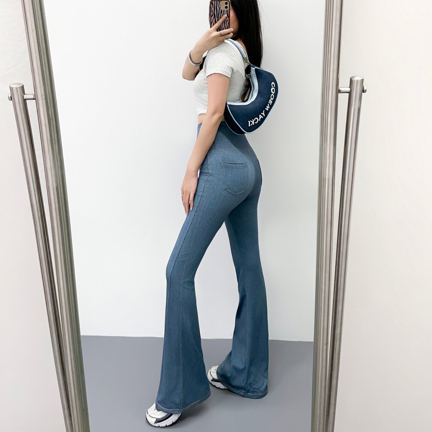 春季瑜伽收腹喇叭裤高腰高弹健身运动仿牛仔微喇裤薄款加长款