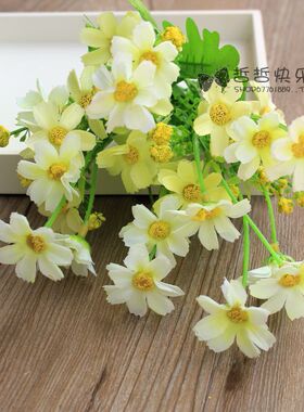 白色清新小花 仿真花假花 拍摄道具花 摄影道具 塑料花